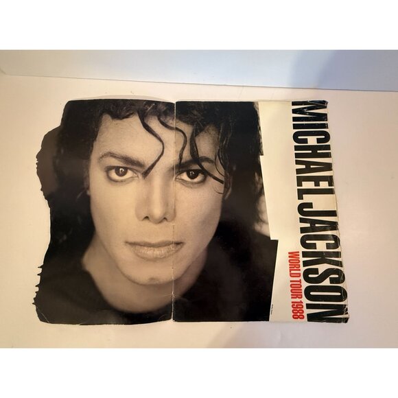 Michael Jackson Concert Tour Program Souvenir Brochure Picture Booklet - Picture 5 of 9